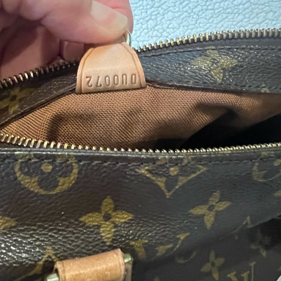 Authentic Louis Vuitton Cabas Piano Monogram - Picture 6 of 12